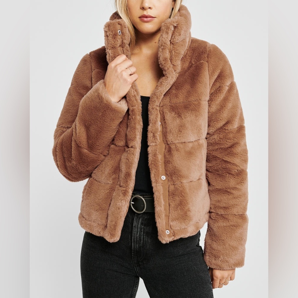 Abercrombie Mini Puffer Faux Fur Jacket